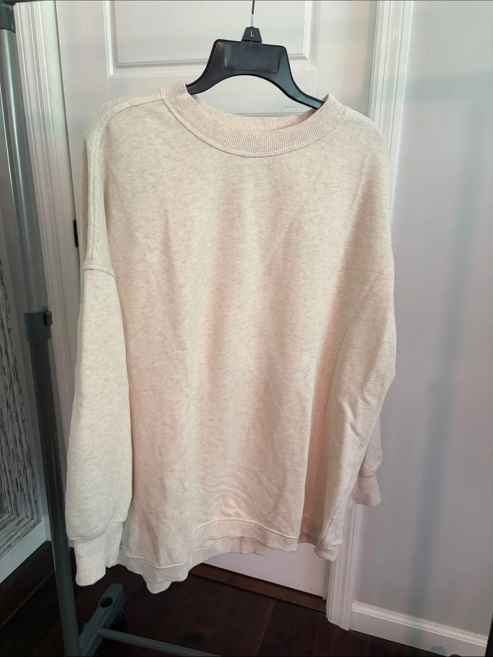 aerie Cream Crewneck Pullover Sweater